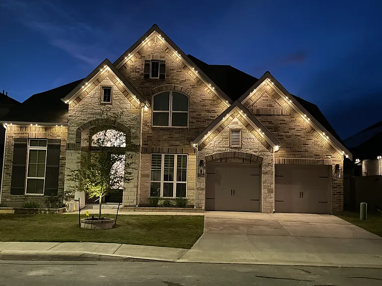 8627 Infinity Ave — Photo 1
