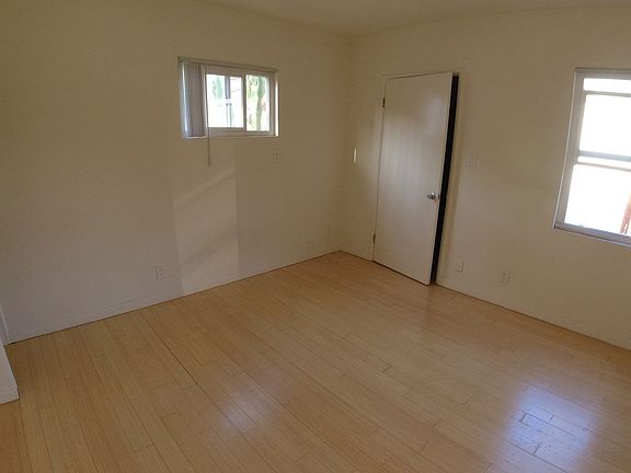 5th image of 924 Hancock Ave APT 8