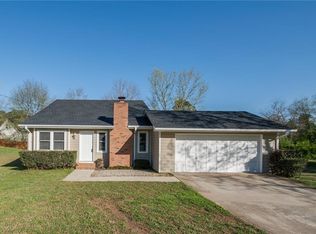 1631 Willow Bend Way, Snellville, GA 30078