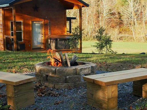 4th image of 2691 Jessie Rd #4COZYCREEKVILLAGE