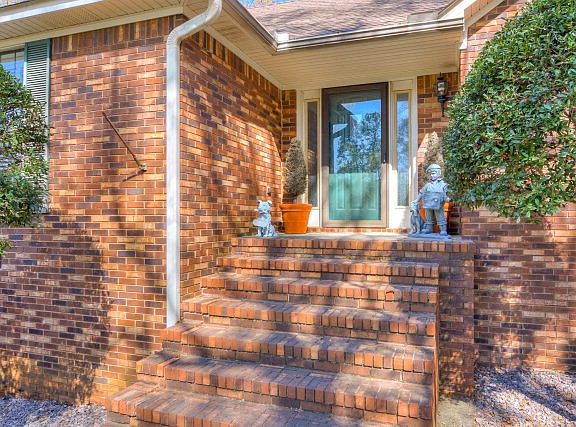 4th image of 4175 Rivermont Dr