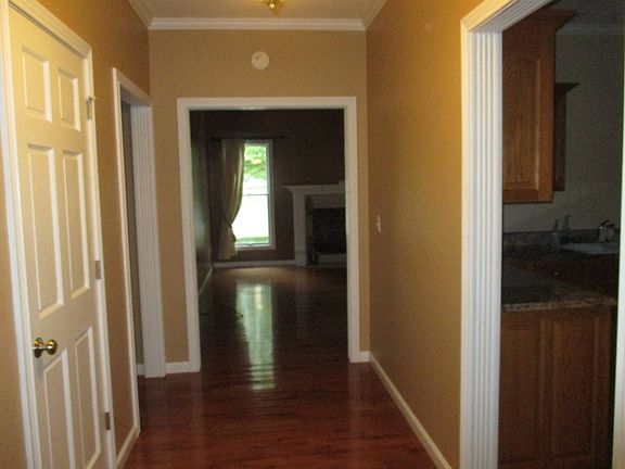 2nd image of 704 W Julie Ct