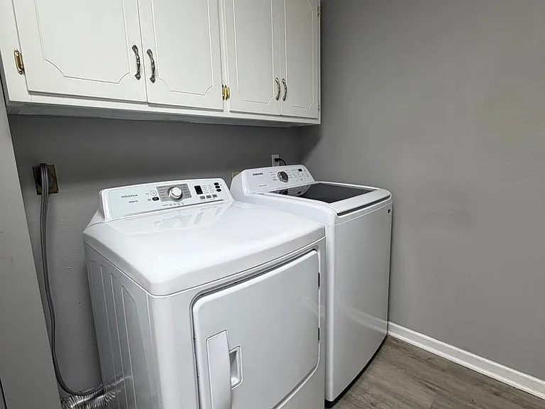 613 N Kinney Ave — Photo 9