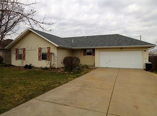 5627 S Dayton Ave, Springfield, MO 65810