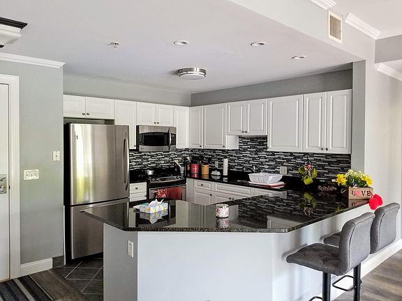 4th image of 614 Pond St Unit 1210