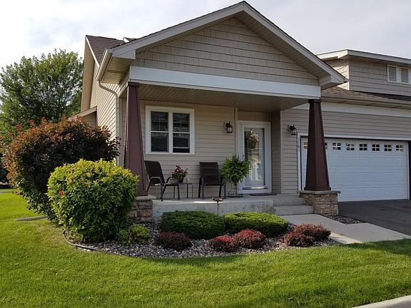 5th image of 1161 Parkwood Ln