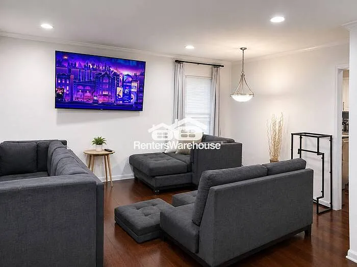 241 Mamie Ln — Photo 3