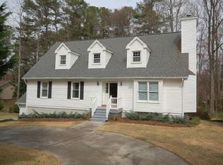 2272 Timber Ln, Snellville, GA 30078