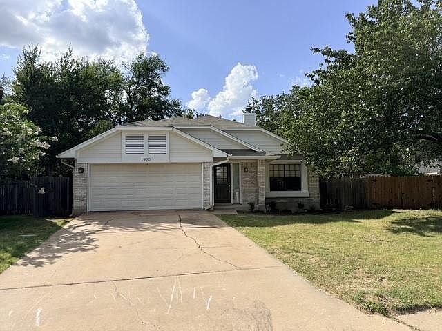 1st image of 1920 White Oak Cir