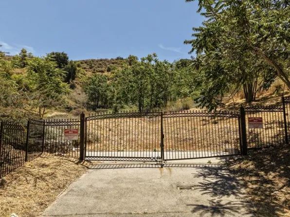 0 De Wolfe Rd, Newhall, CA 91321