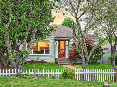 4124 SW 104th Street, Seattle, WA, 98146