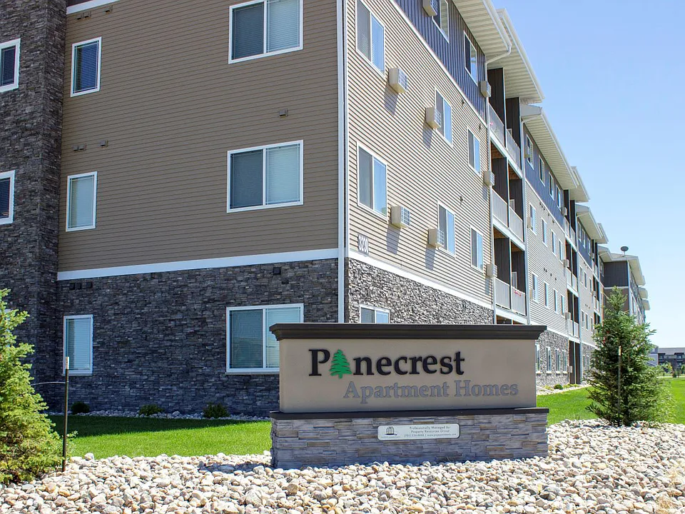 Pinecrest Apartment Homes