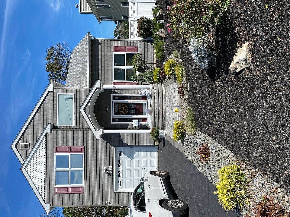 2nd image of 259 Lakeland Ave