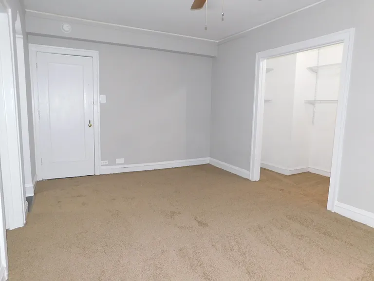 Oak Crest — Photo 9