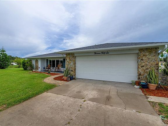 3rd image of 1356 Cambridge Dr