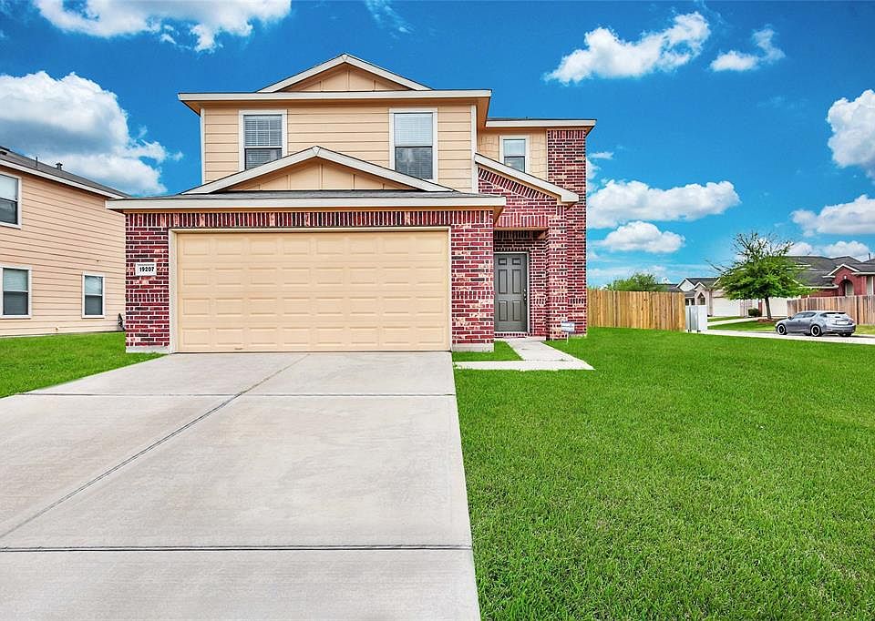 1st image of 19207 Cactus Thorn Dr