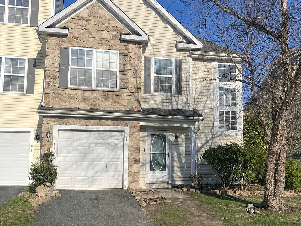 109 Canvasback Way