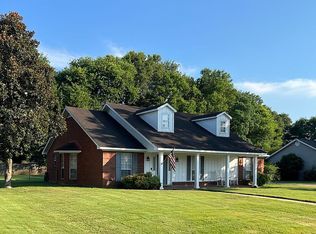 65 Country Club Dr, Wetumpka, AL 36092