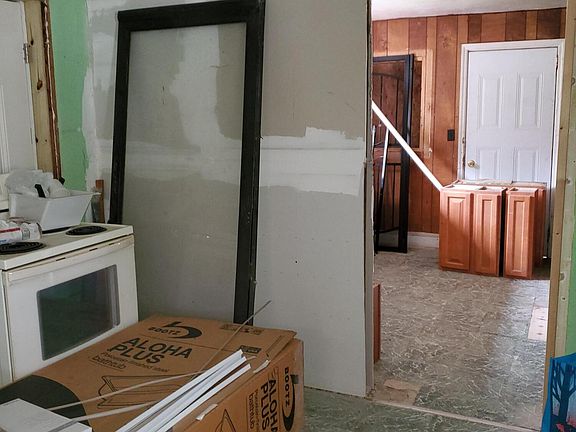 4th image of 409 Munnerlyn St