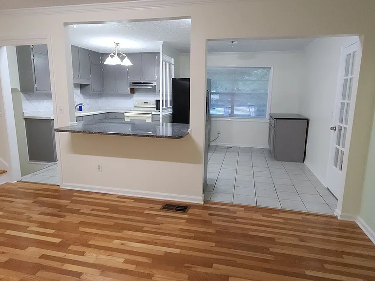 2922 Lawrenceville Hwy — Photo 6
