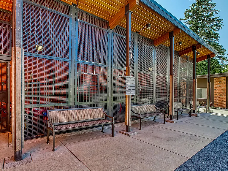 Wynne Watts Commons — Photo 19