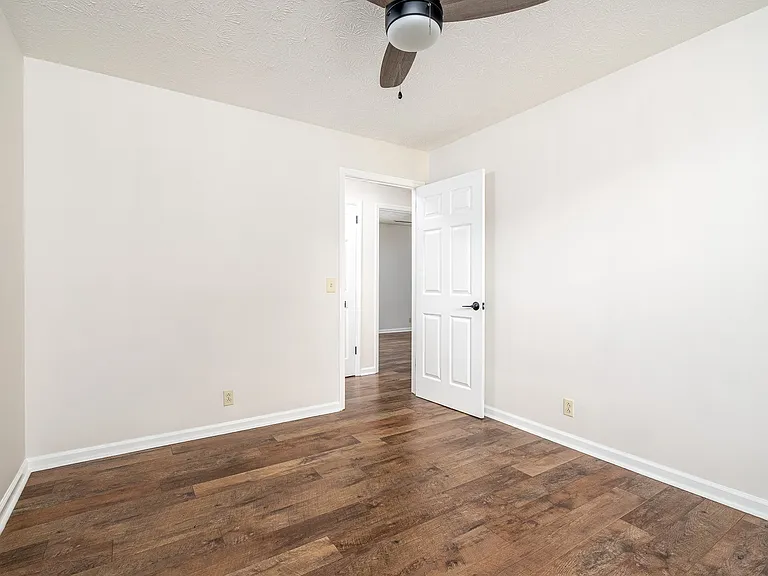 164 Hillside Dr — Photo 9