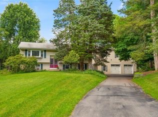 68 Hunt Dr, Florida, NY 10921