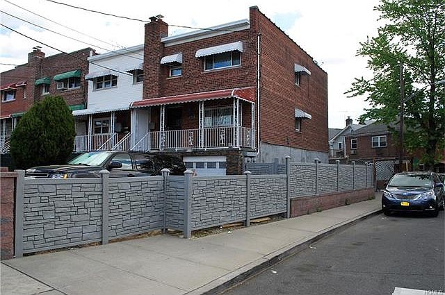 1st image of 3758 Laconia Ave