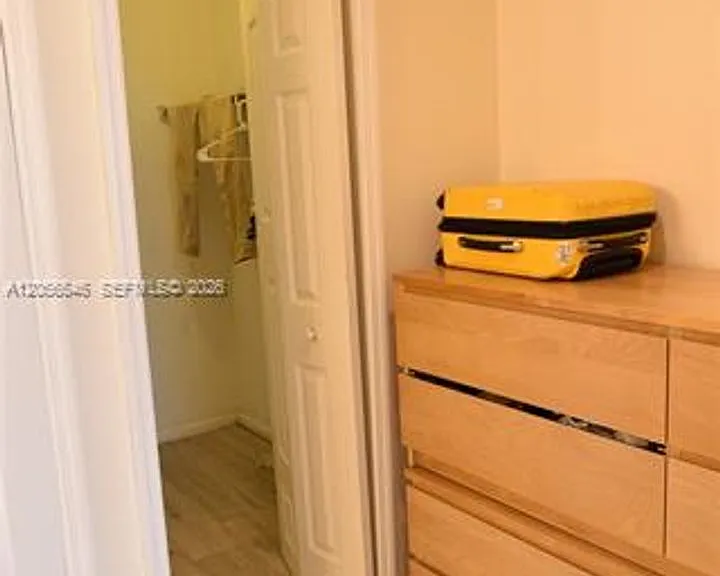 5555 Collins Avenue Cu #8K — Photo 20