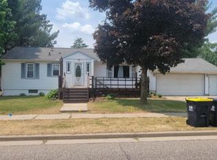 509 N Main St, Necedah, WI 54646
