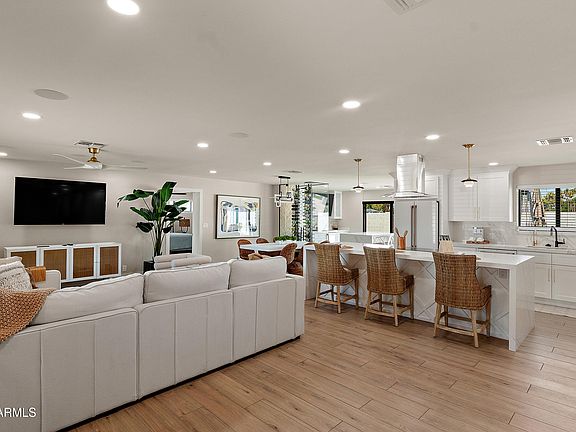 3rd image of 4546 N 86TH Street