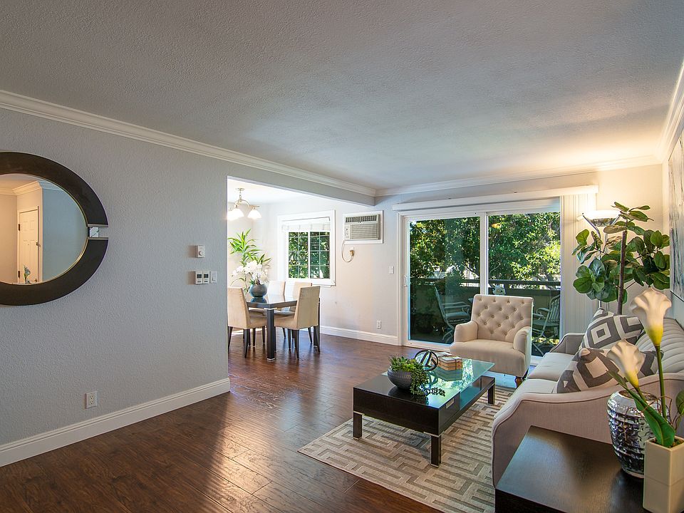 1st image of 555 W Latimer Ave