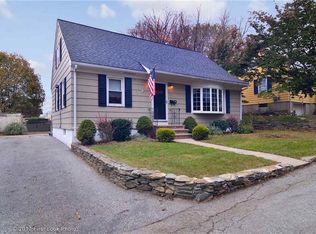 17 Towanda Dr, North Providence, RI 02911