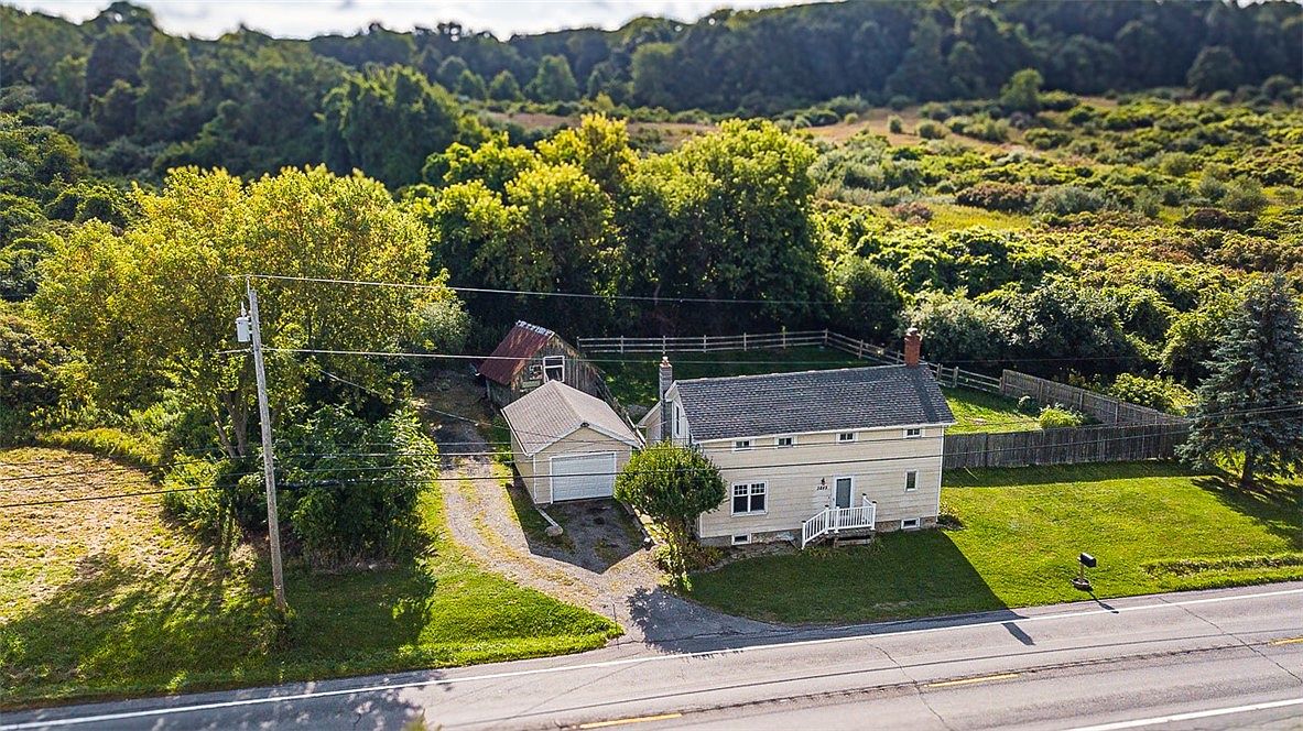 house on the hill Bonnet(Ballet)90 3842 Clover St, Henrietta, NY 14467 | Zillow