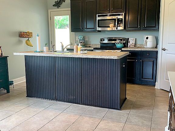 2nd image of 145 Lazy Oak Dr