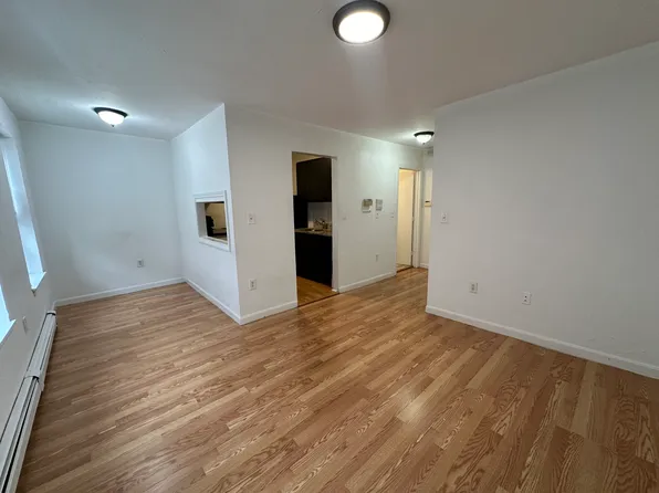 6 Pembroke St #3CP, Chelsea, MA 02150