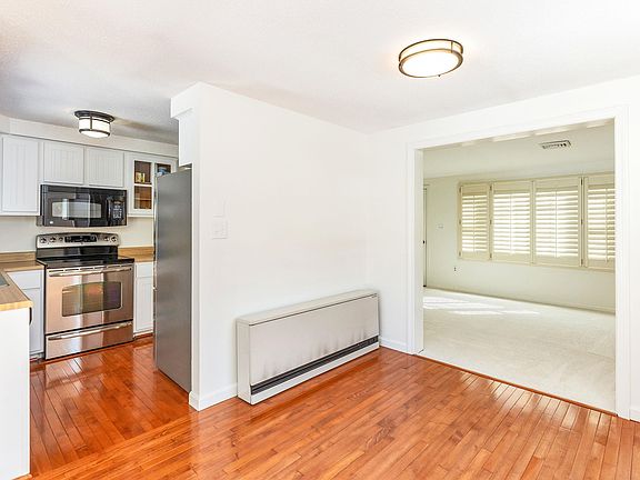 5th image of 4 Burlington Road