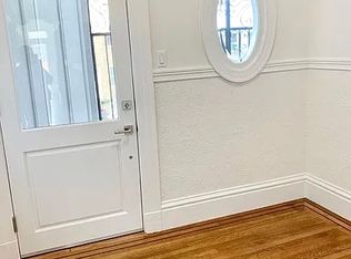 1169 York St, San Francisco, CA 94110