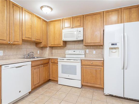 4th image of 16 Ross St #1-B