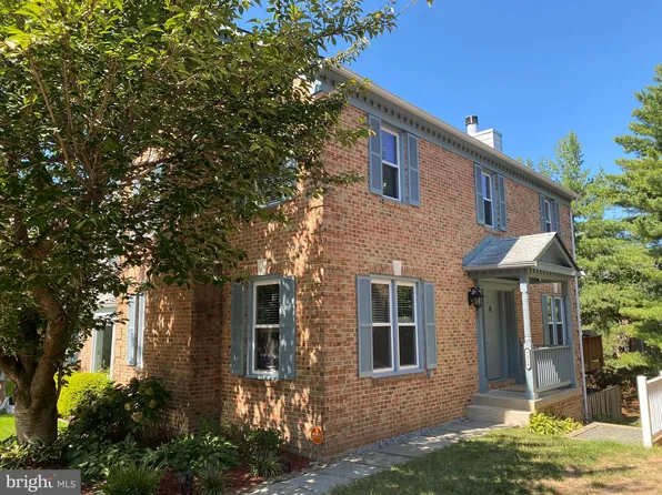 7324 Mallory Cir, Alexandria, VA 22315