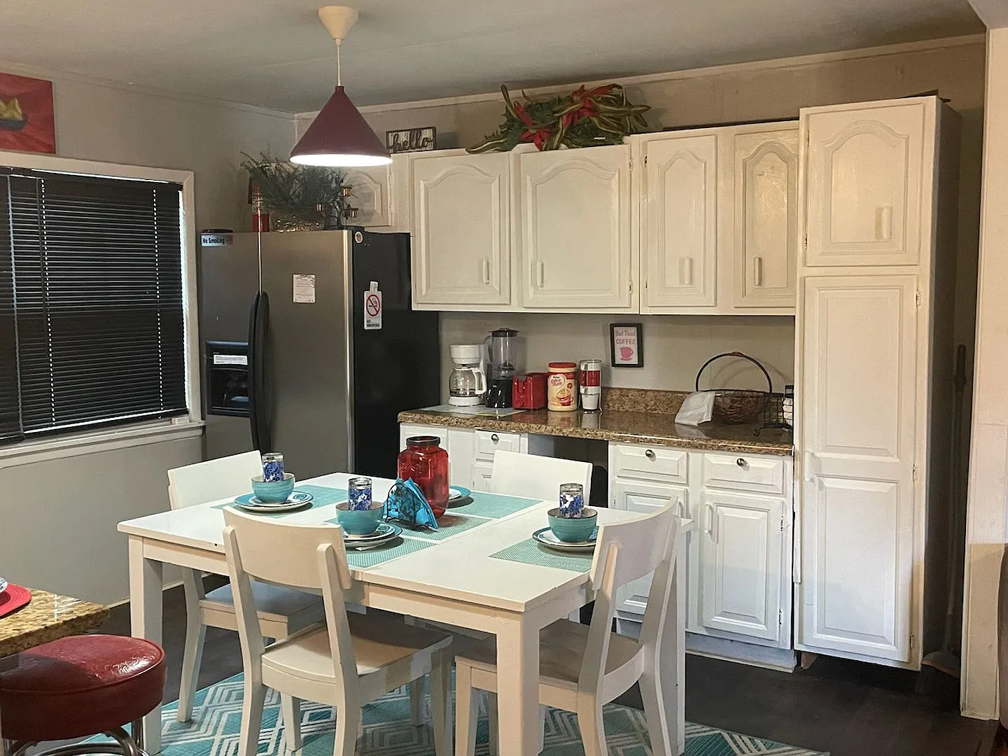 Cute House, Fenced Yard in in Thomasville Heights — Photo 4