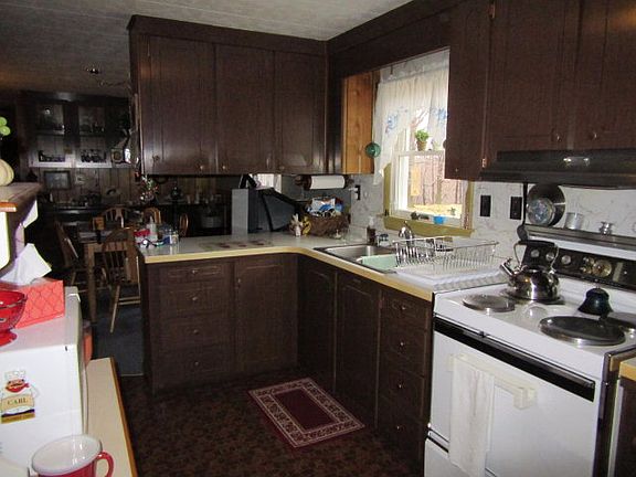 2nd image of 20 Charles St