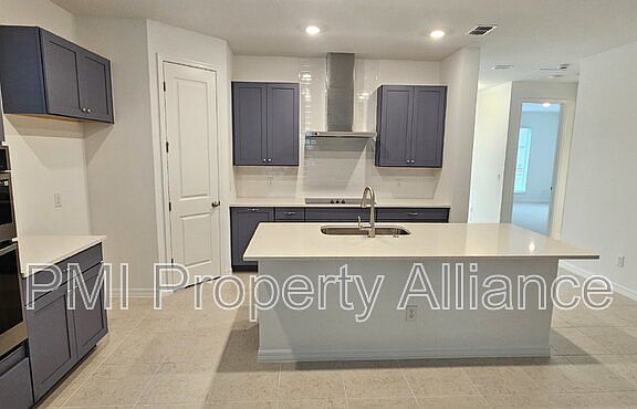 5th image of 3149 Voyager Ave