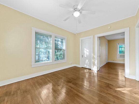 3rd image of 142 Armour Pl APT 3