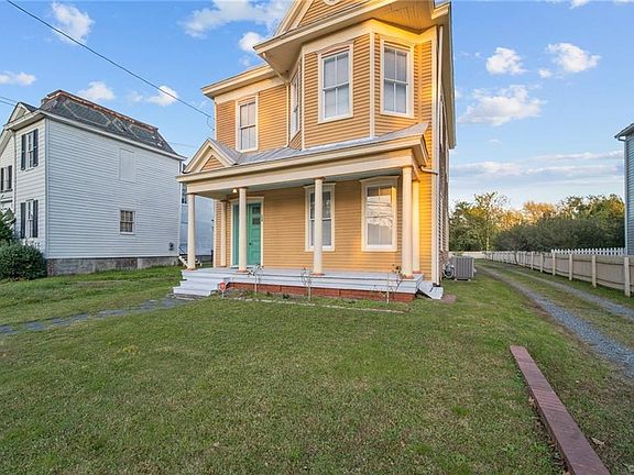 5th image of 209 S Jefferson St