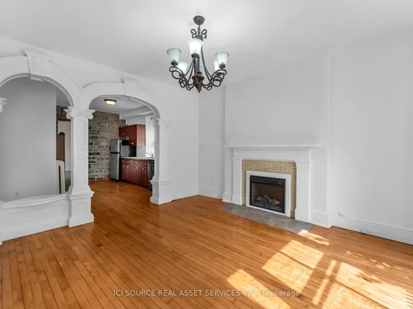 23 West St W, Kingston, ON