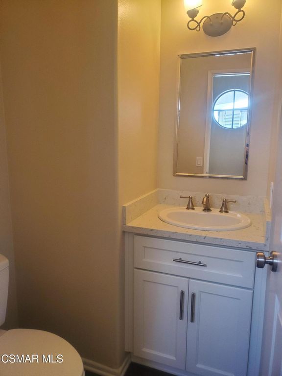 4819 La Rosa Dr, Oak Park, CA - View 4