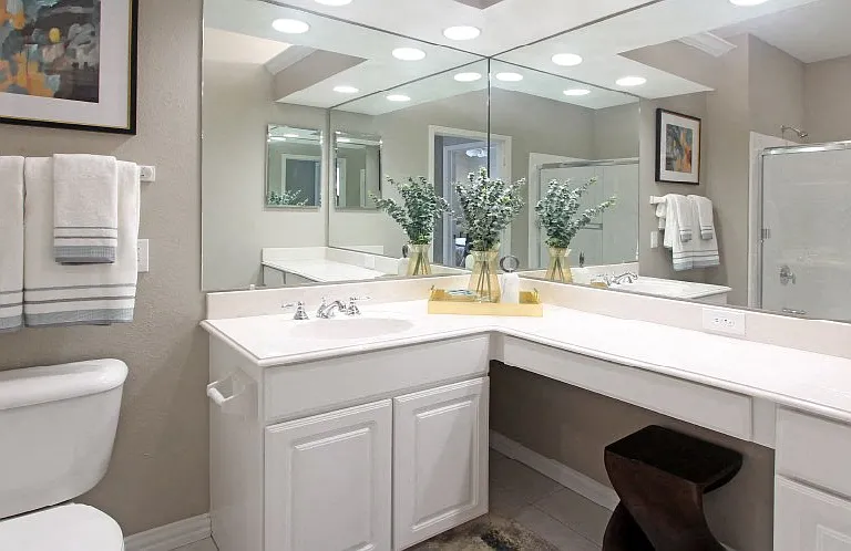 Rockledge Oaks Apartments — Photo 11
