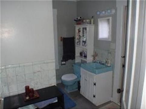 3rd image of 14 Whittemore St