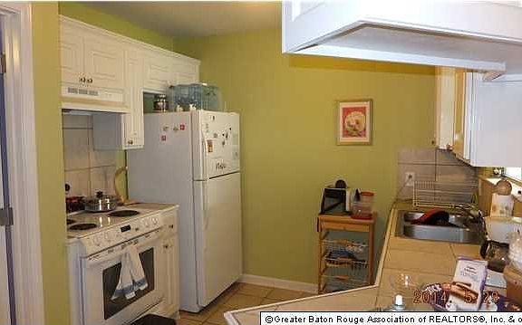 3rd image of 40508 Chateau Ave